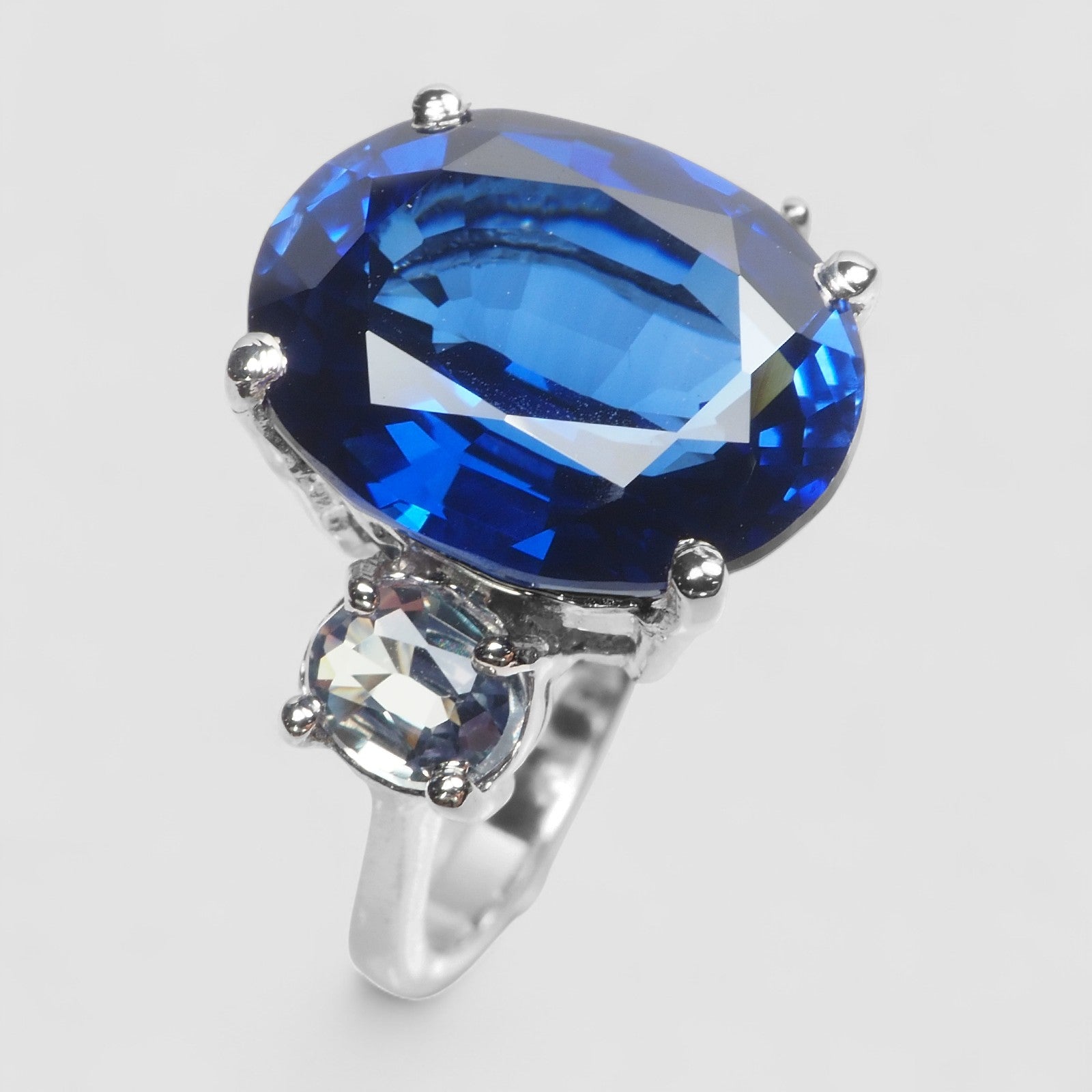 BLUE SAPPHIRE925 STERLING SILVER WHITE GOLD RING