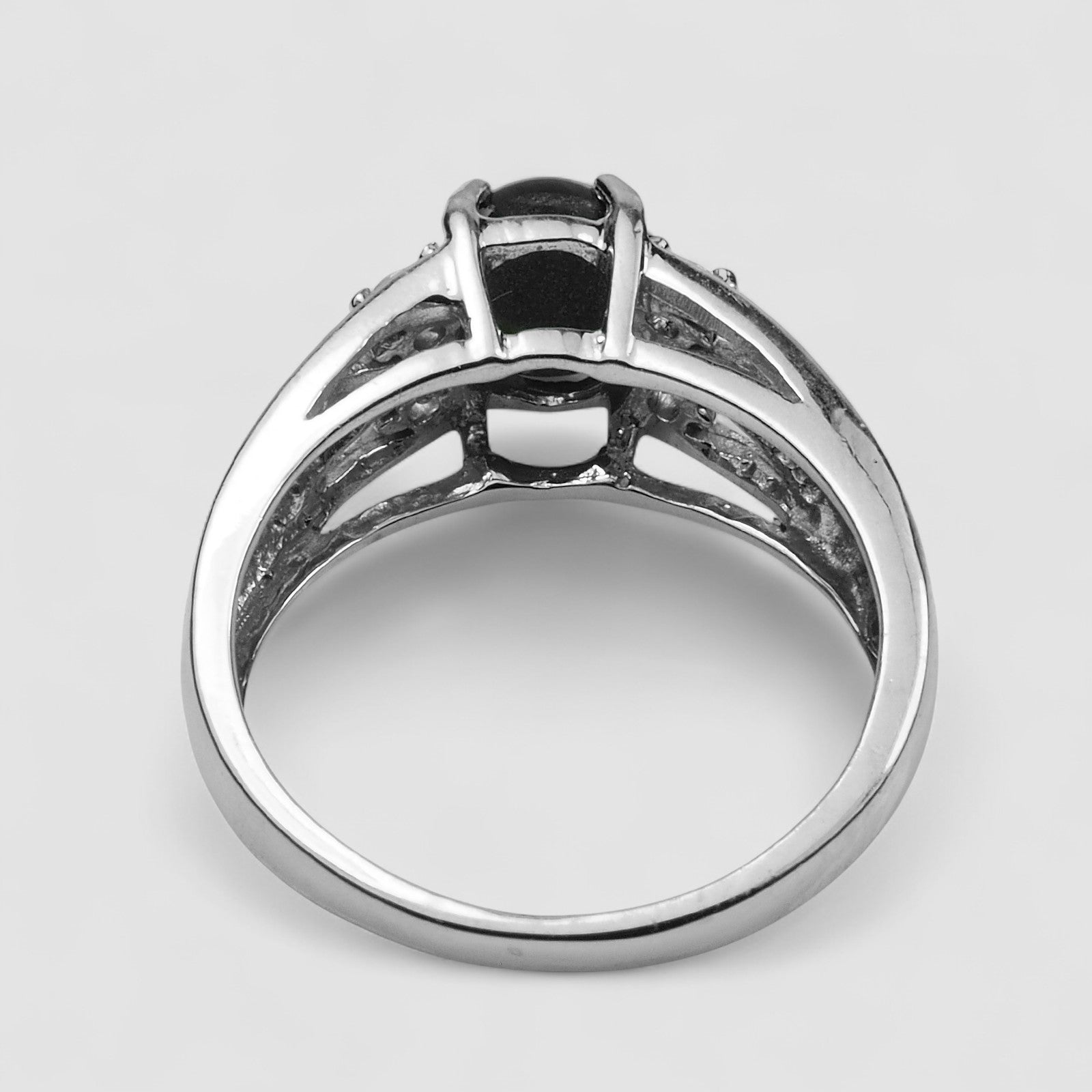 Black Star Sapphire 925 Sterling Silver Ring, Aniversary Gift, Dainty Ring, Free Resizing