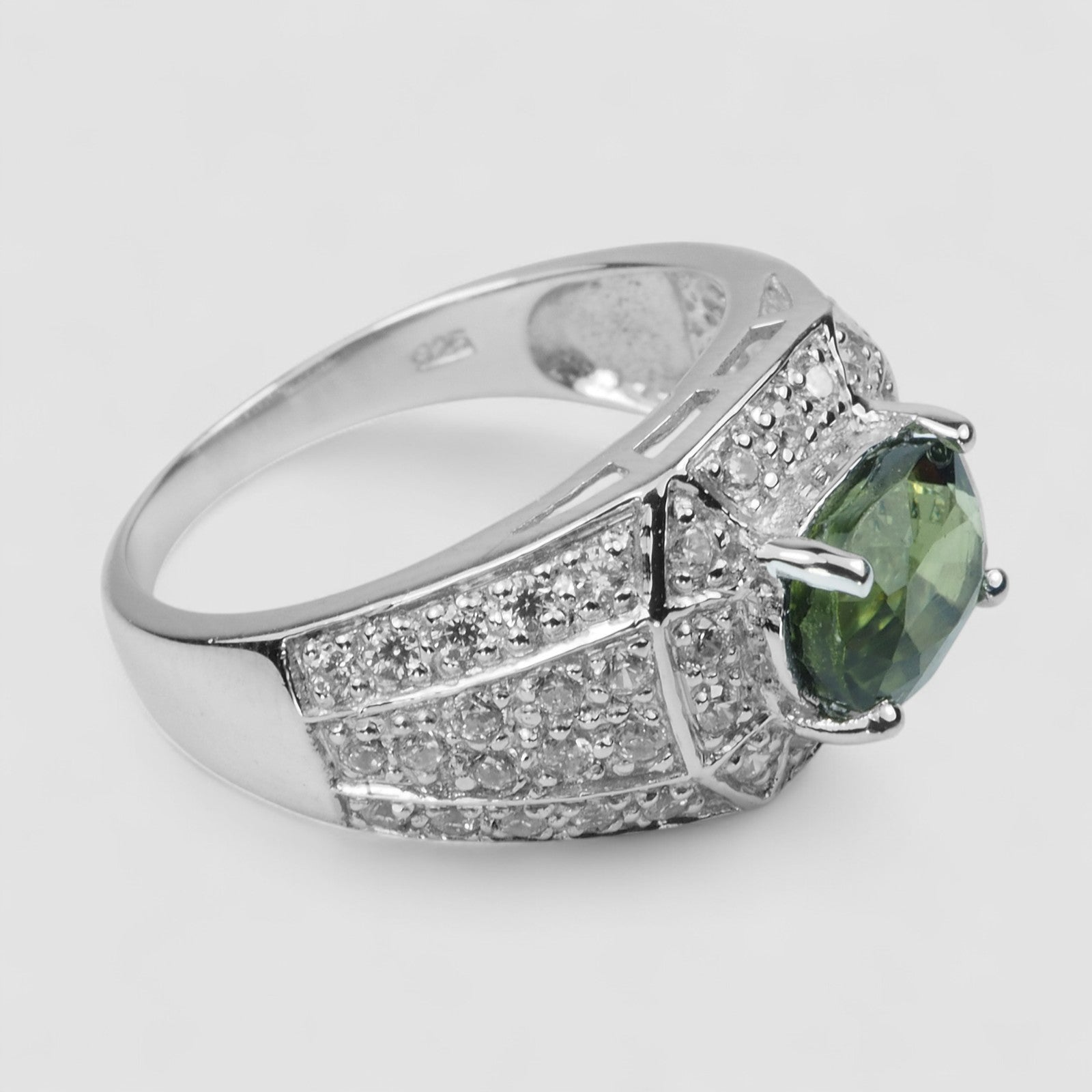 Green Tourmaline 925 Sterling Silver Ring