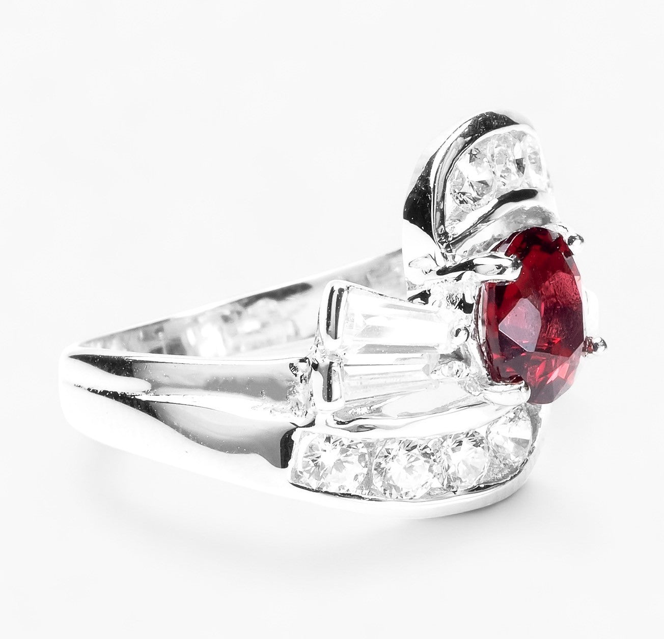 925 STERLING SILVER WHITE GOLD RING RED SPINEL