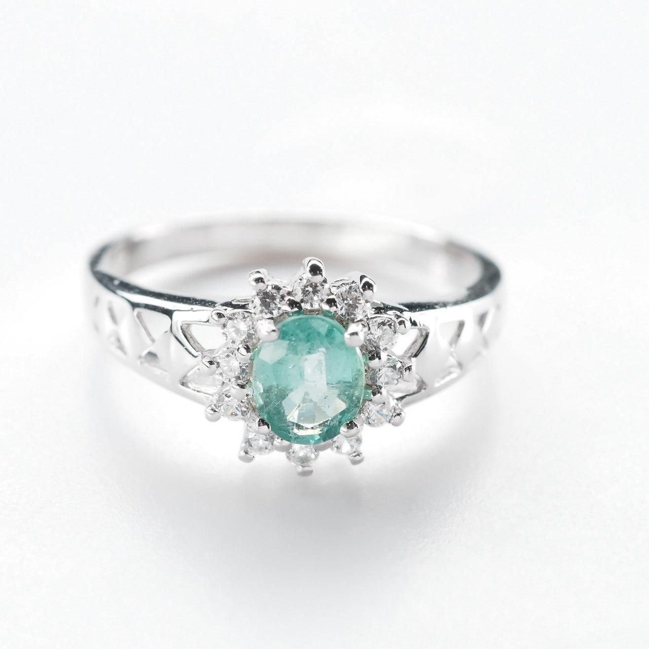 Green Emerald Ring