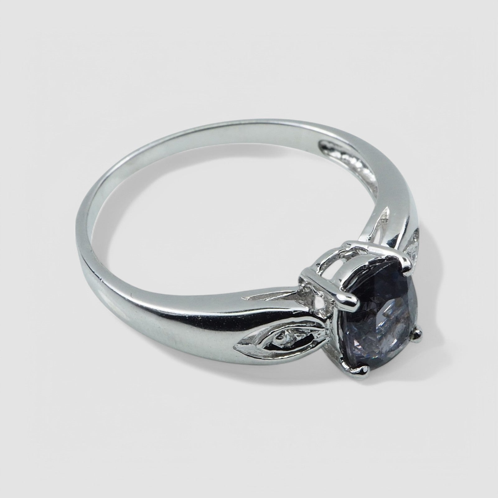 Gray Spinel 925 Sterling Silver Ring