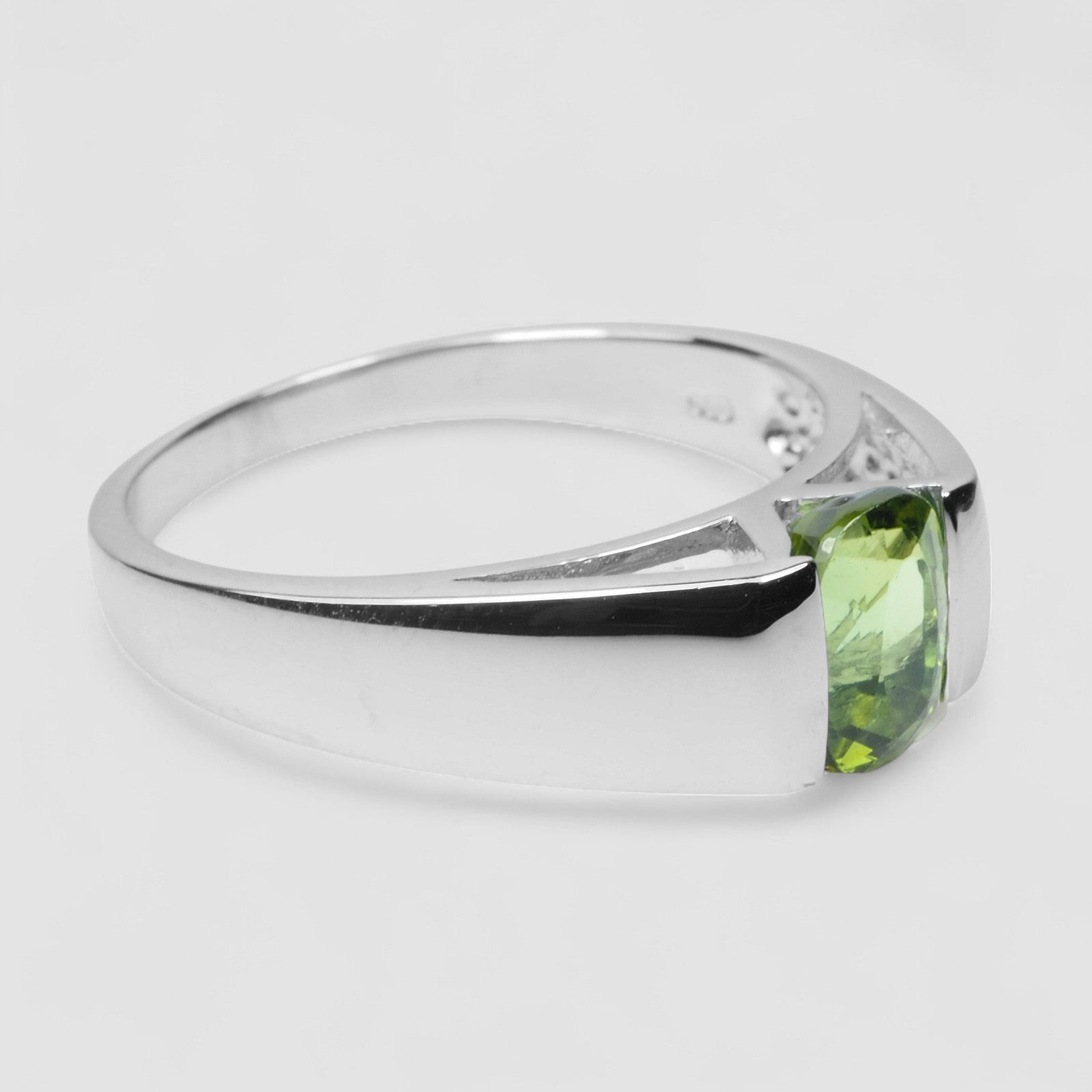 Green Tourmaline 925 Sterling Silver Ring