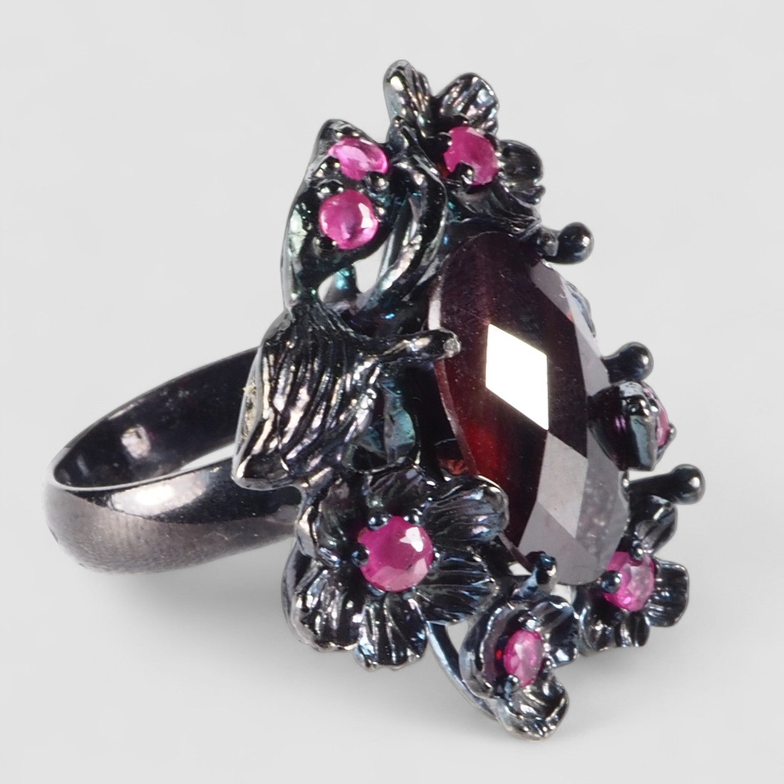 Blood Red Garnet 925 Sterling Silver Black Rings, Natural Gemstone, Everyday Wear