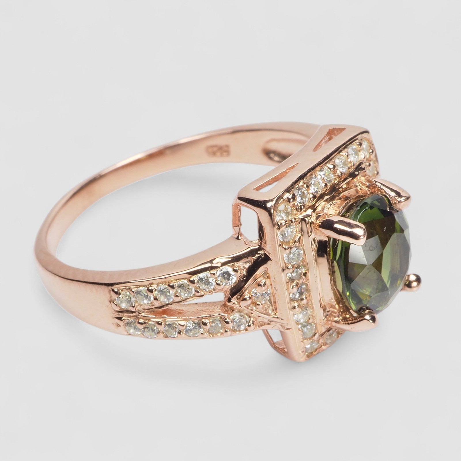 Green Tourmaline 925 Sterling Silver Ring