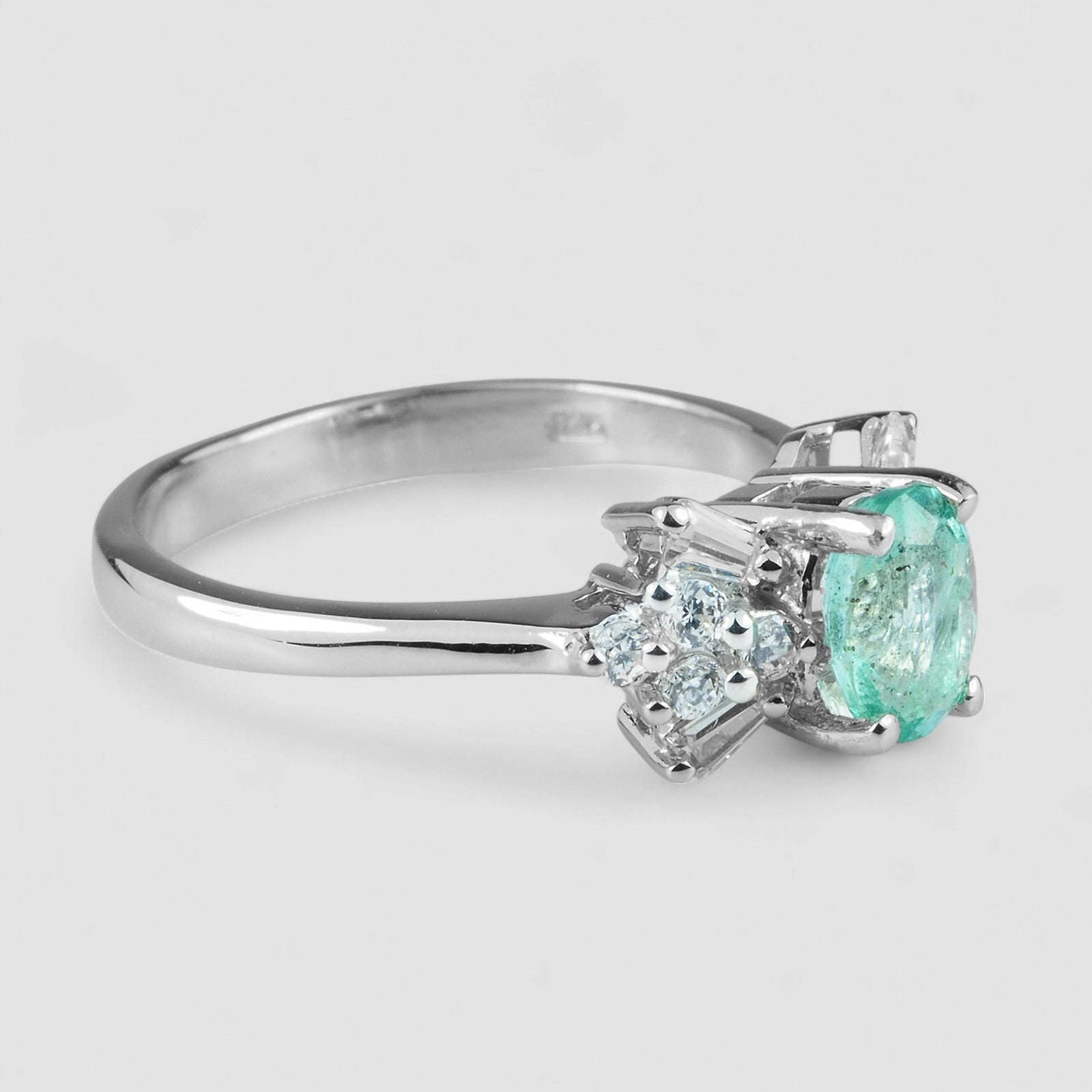 Exquisite Green Emerald 925 Sterling Silver Ring