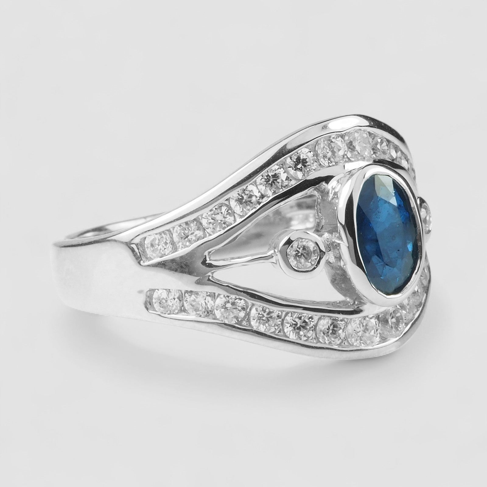 925 Sterling Silver Bezel Ring Blue Sapphire