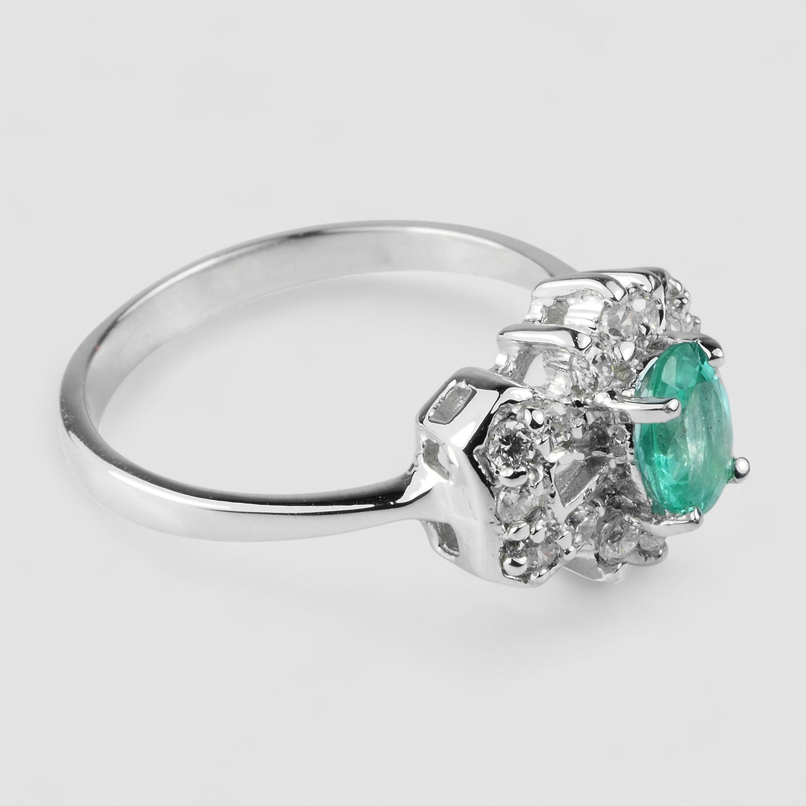 Neon Green Emerald 925 Sterling Silver Ring