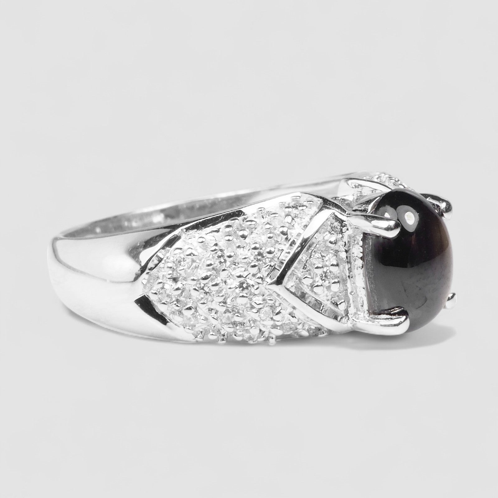 Black Star Sapphire 925 Sterling Silver Ring