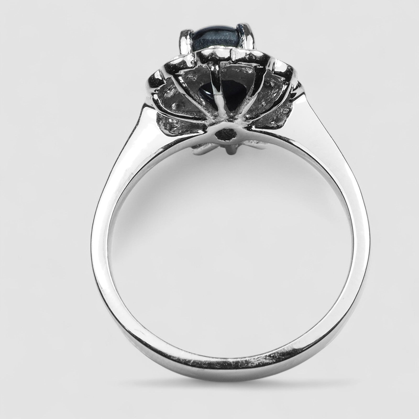 Black Star Sapphire 925 Sterling Silver Ring, Aniversary Gift, Dainty Ring, Free Resizing