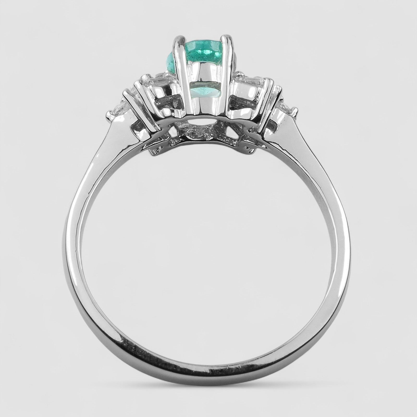 Exquisite Green Emerald 925 Sterling Silver Ring