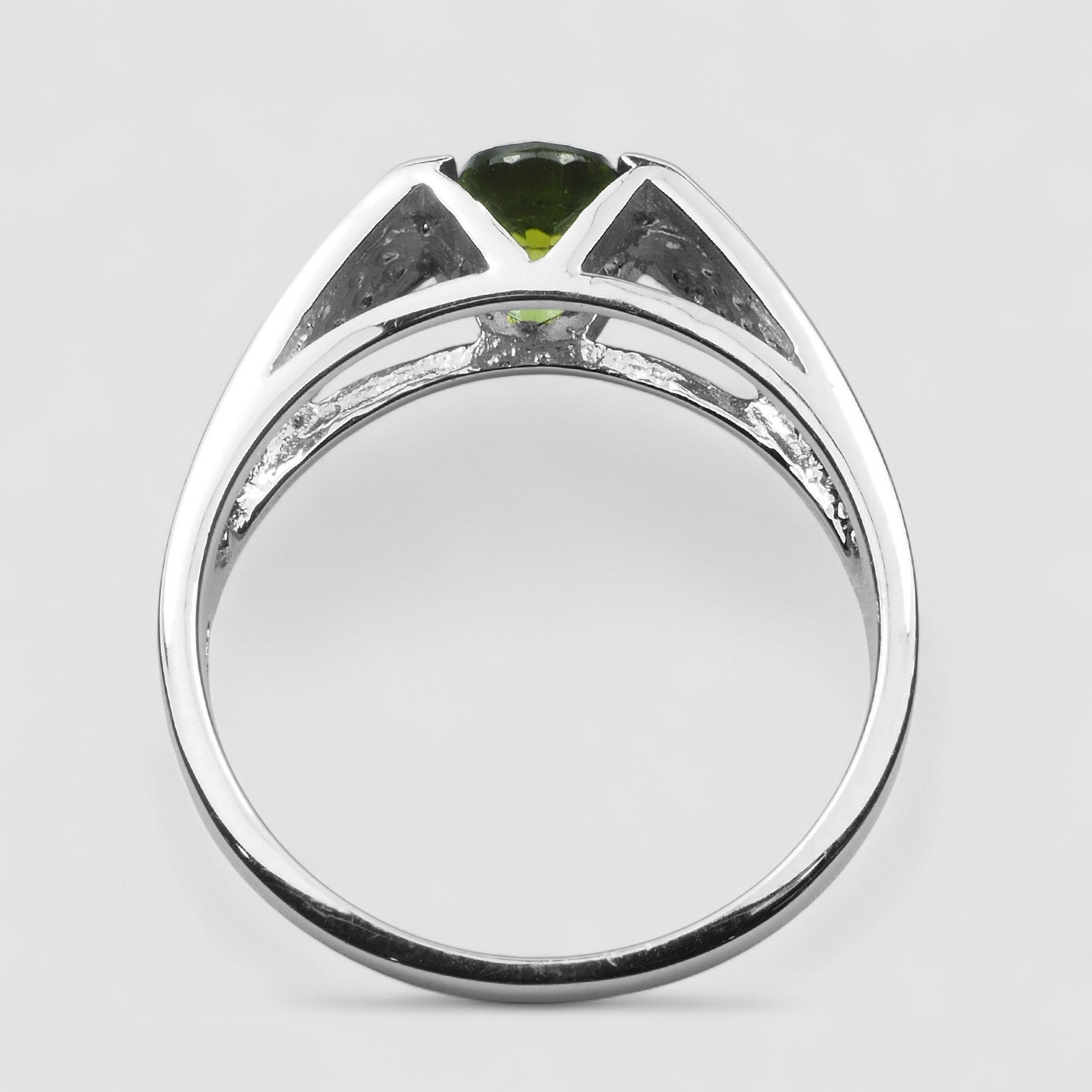Green Tourmaline 925 Sterling Silver Ring