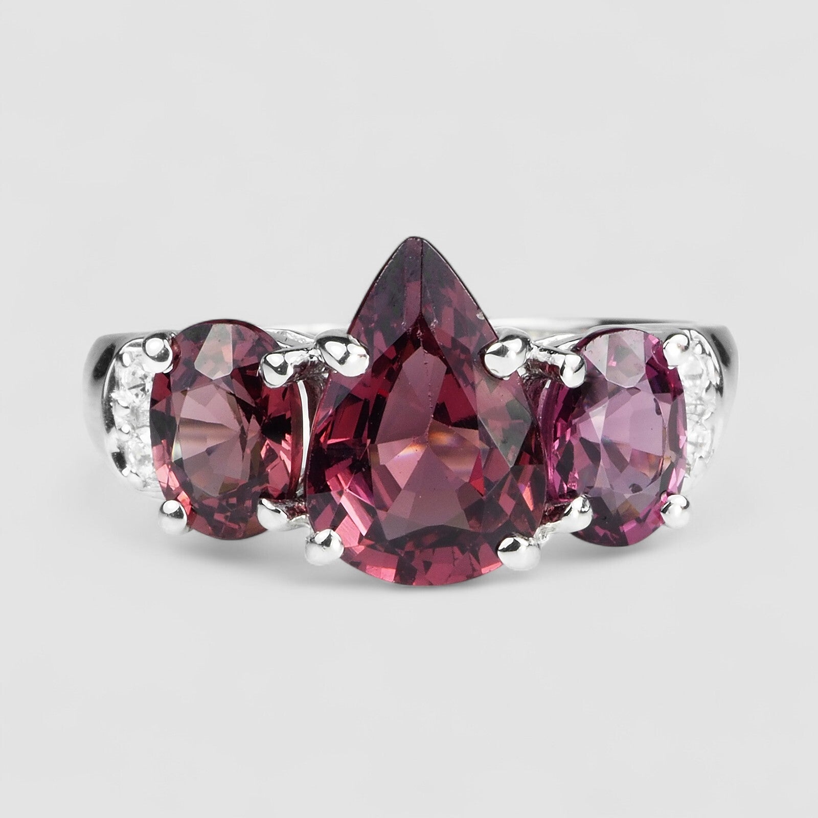 THREE STONE PURPLE PINK RHODOLITE FINE JEWELRY RING