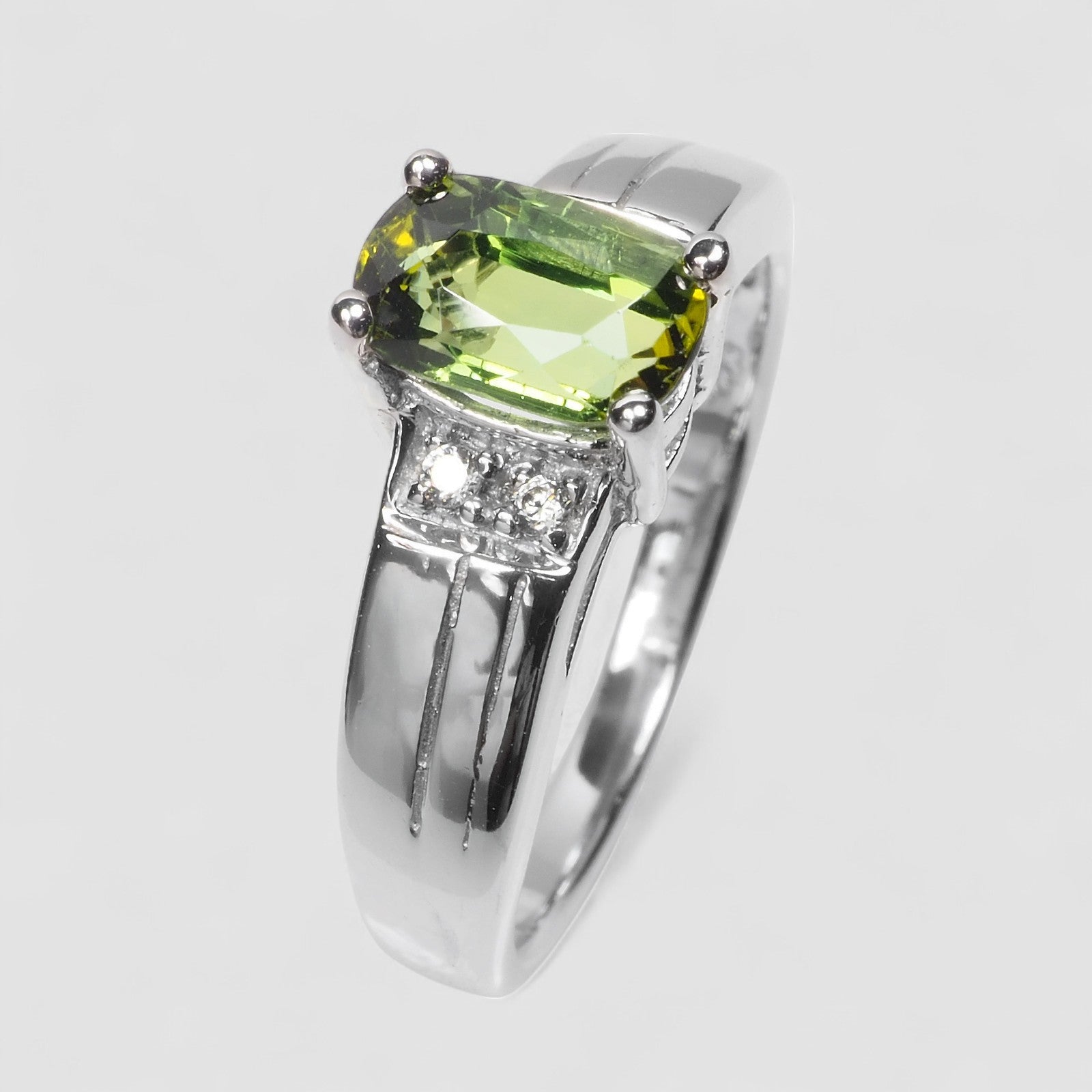 Green Tourmaline 925 Sterling Silver Ring