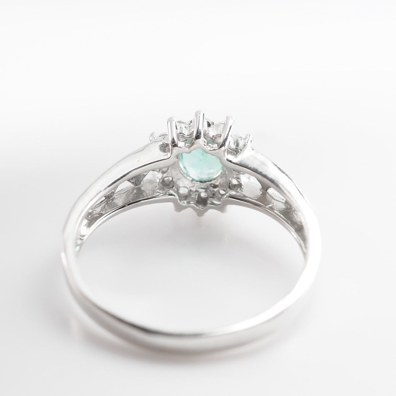 Green Emerald Ring
