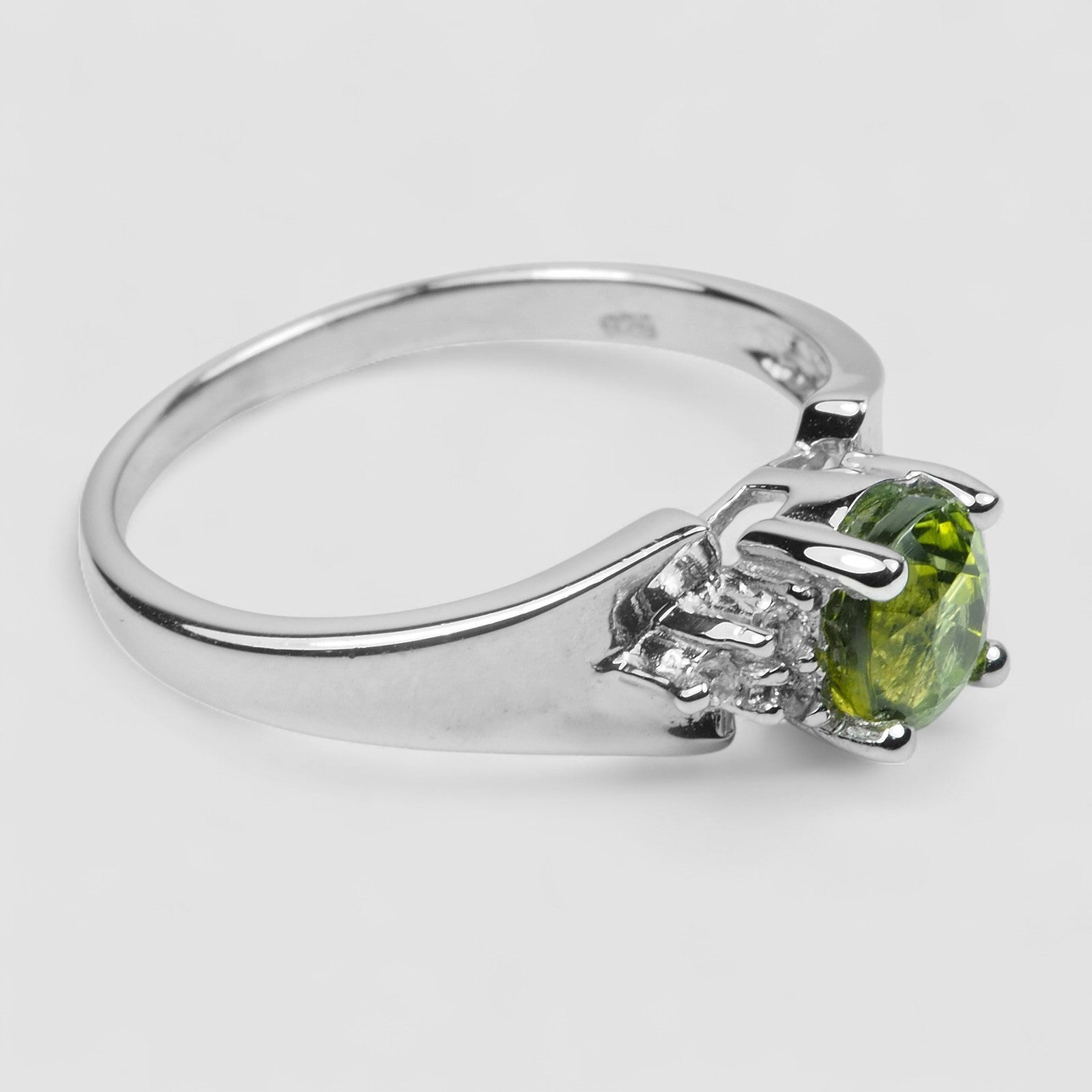 Dazzling Green Tourmaline Ring