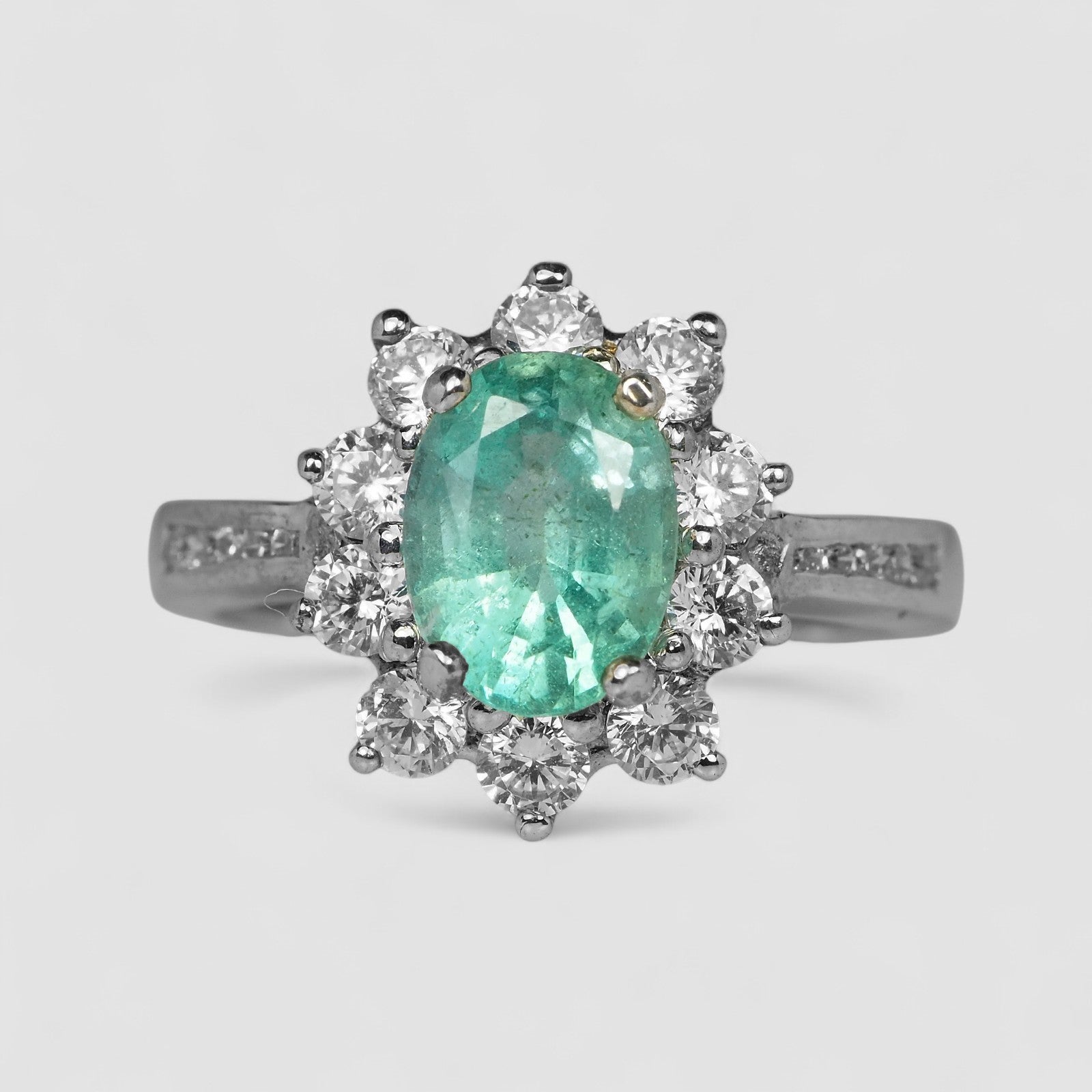 Green Emerald Oval 925 Sterling Silver White Gold Ring