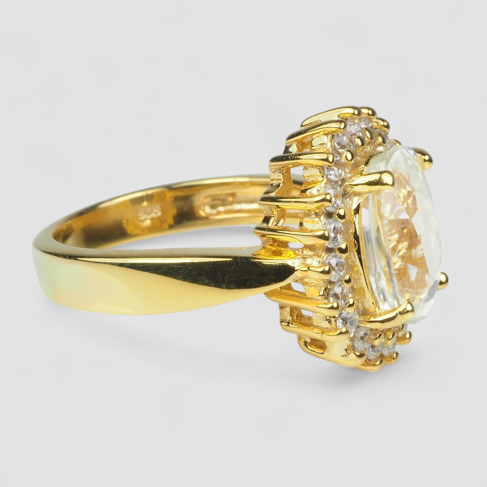 White Zircon 925 Sterling Silver Ring