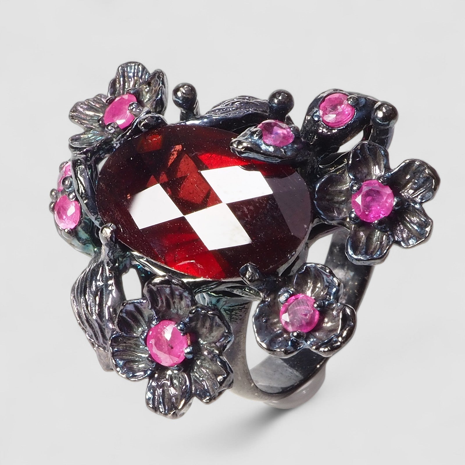 Blood Red Garnet 925 Sterling Silver Black Rings, Natural Gemstone, Everyday Wear