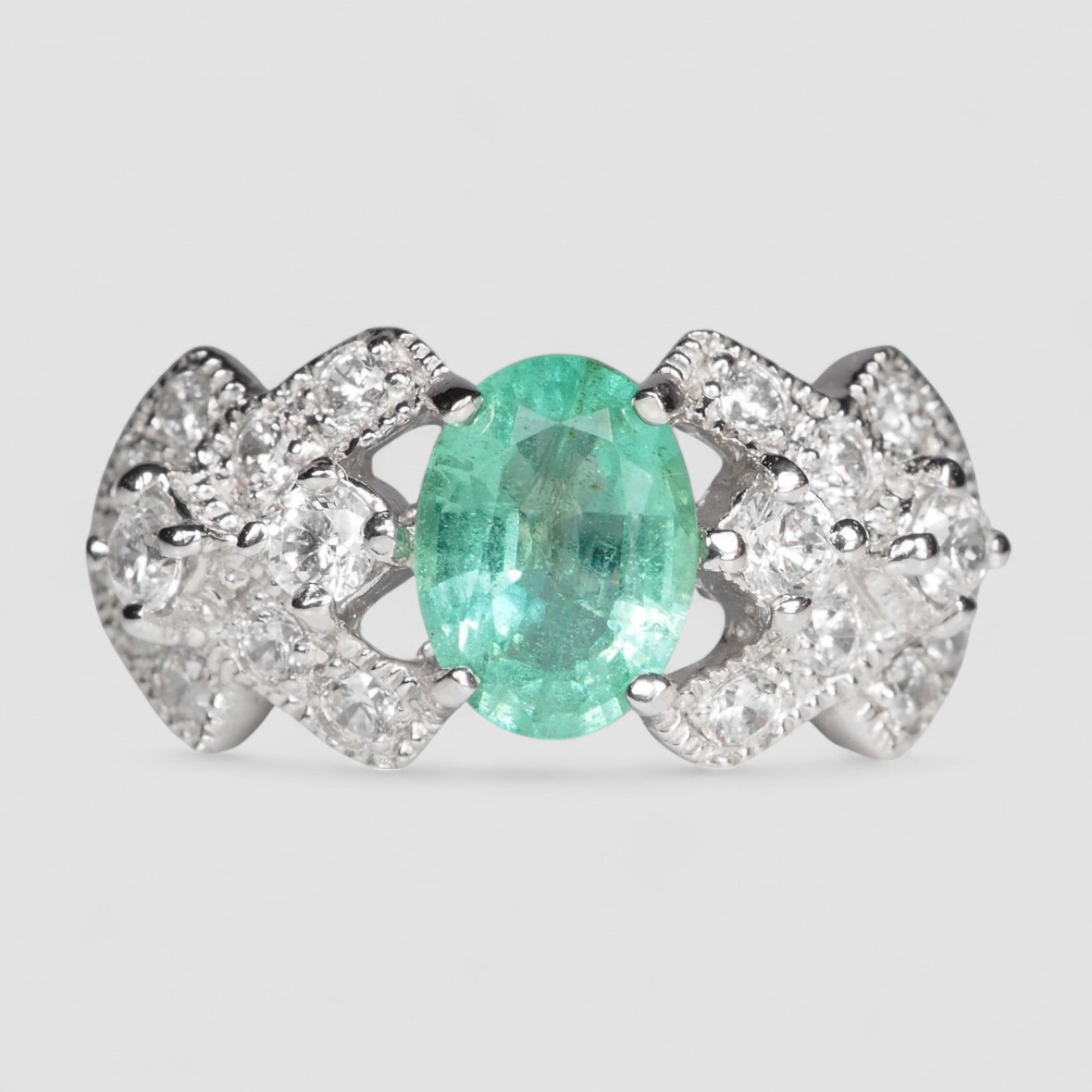 Pristine Green Emerald Ring
