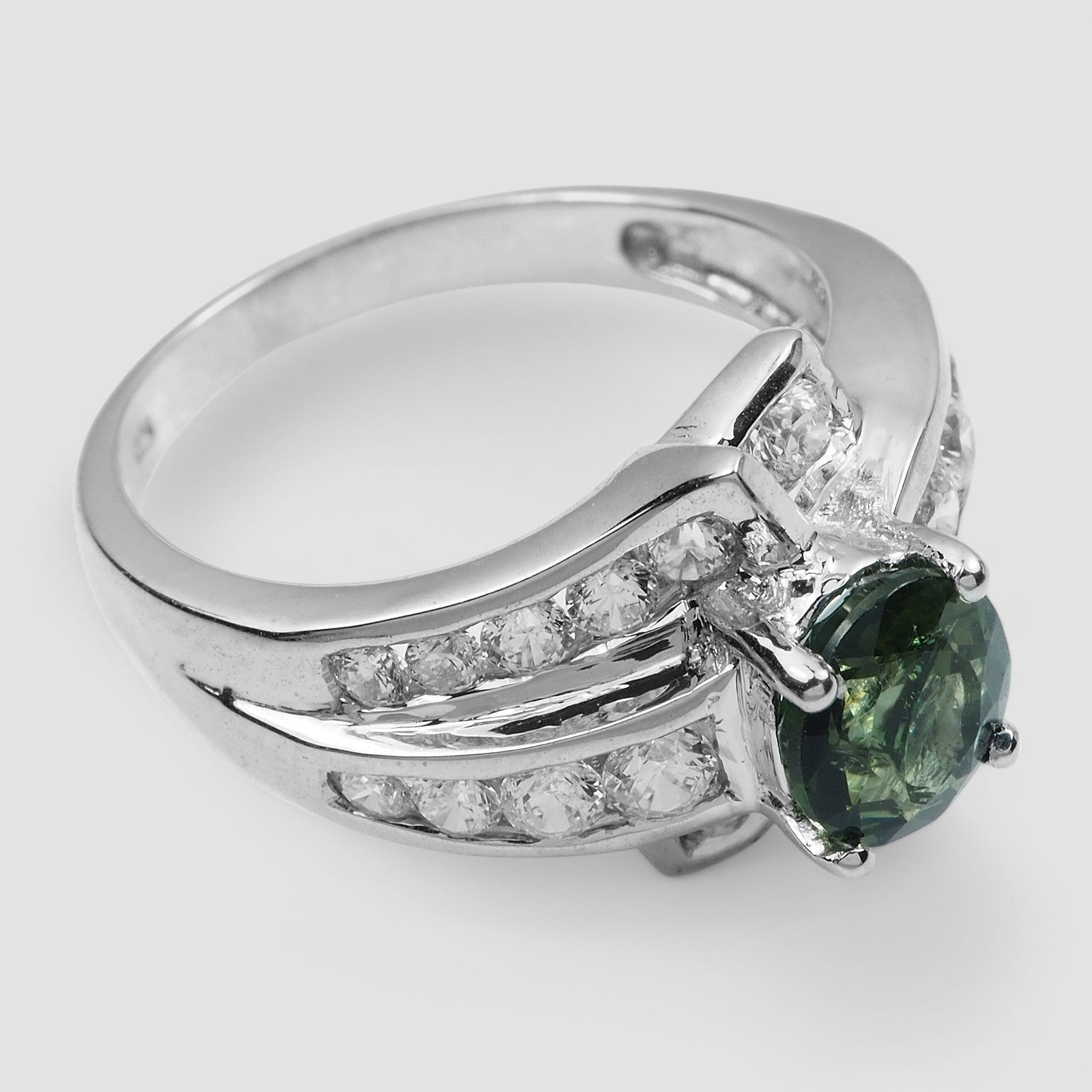 Forest Green Tsavorite Garnet Oval 925, Natural Gemstone, Everyday