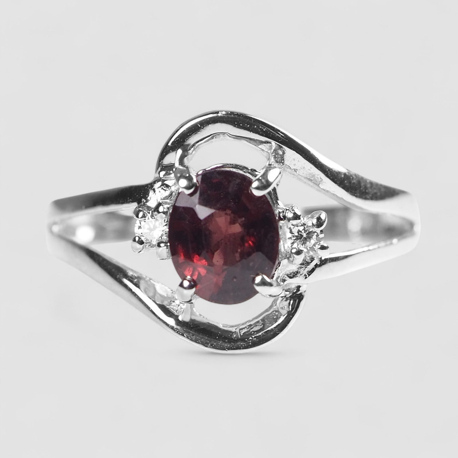 Vivid Red Spinel 925 Sterling Silver Ring, Natural Gemstone, Minimalist Ring, Free Resizing