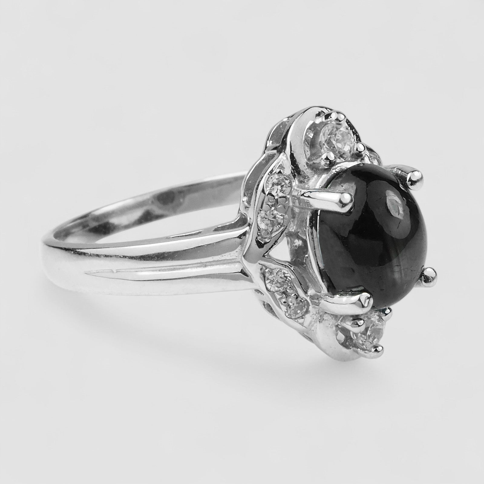 Black Star Sapphire 925 Sterling Silver Ring, Aniversary Gift, Dainty Ring, Free Resizing