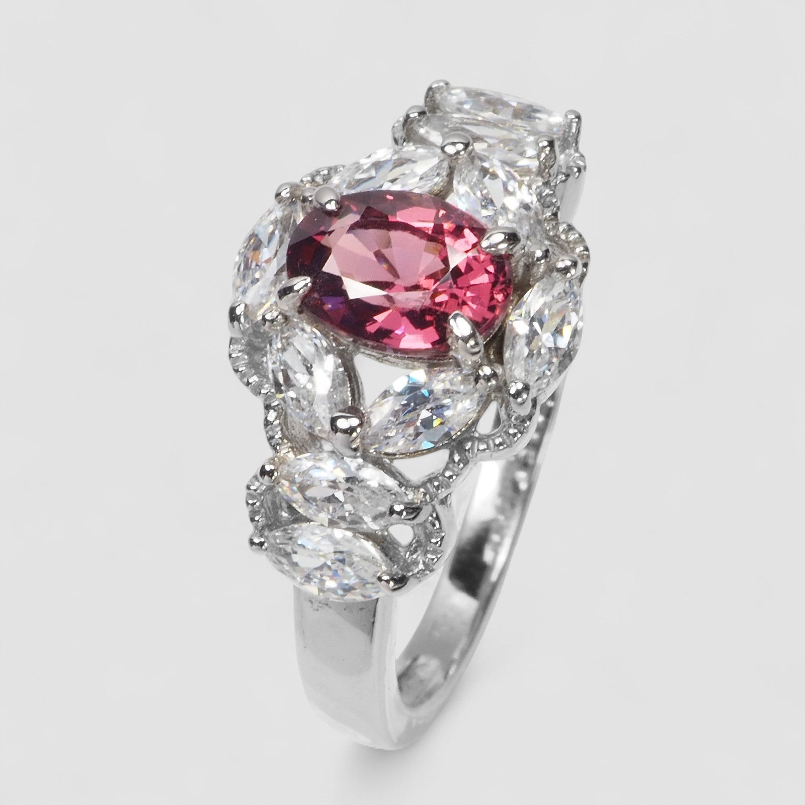 Gleaming Pink Rhodolite Garnet 925 Sterling Silver Ring