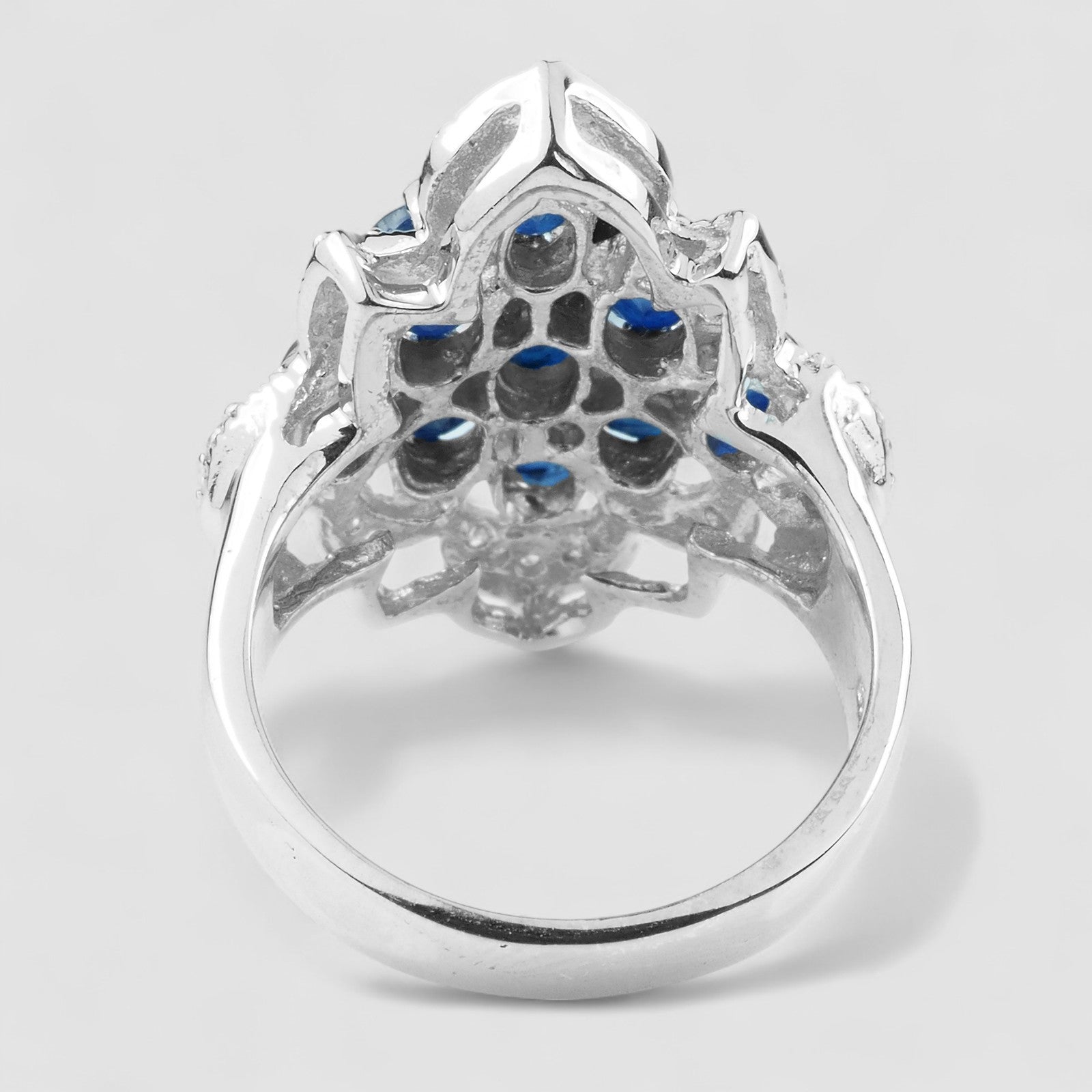 Glamorous Blue Sapphire 925 Sterling Silver Ring