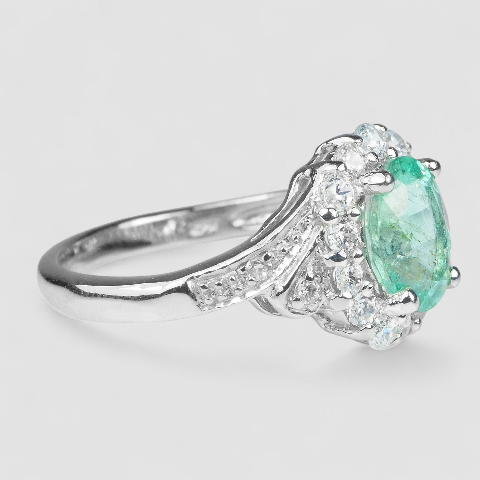 GREEN EMERALD 925 STERLING SILVER RING