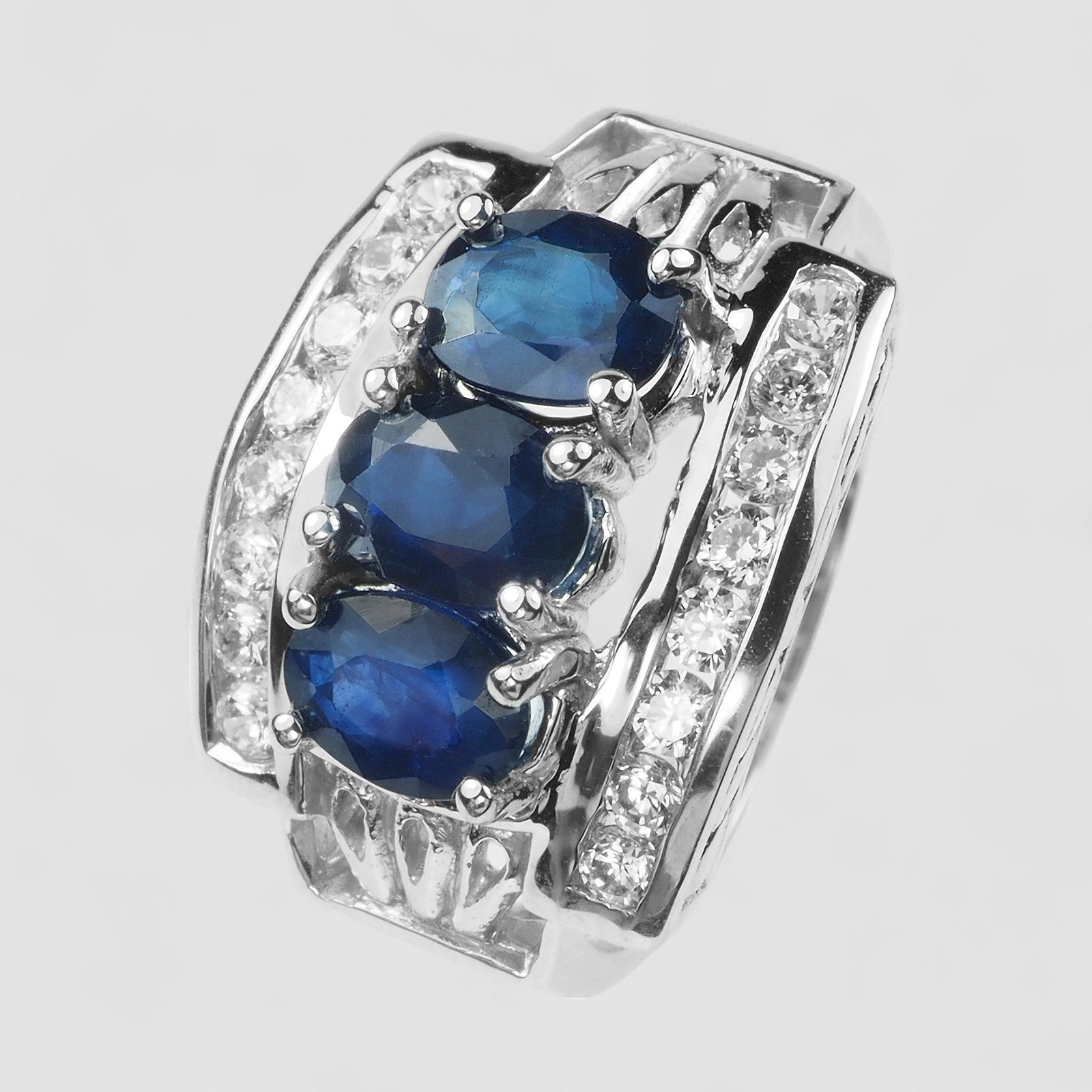 Three Stone Vivid Blue Sapphire 925 Sterling Silver Ring