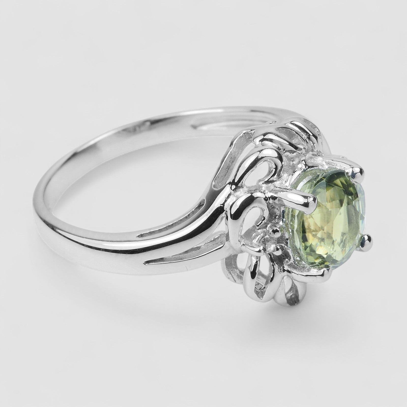 Green Tourmaline 925 Sterling Silver Ring