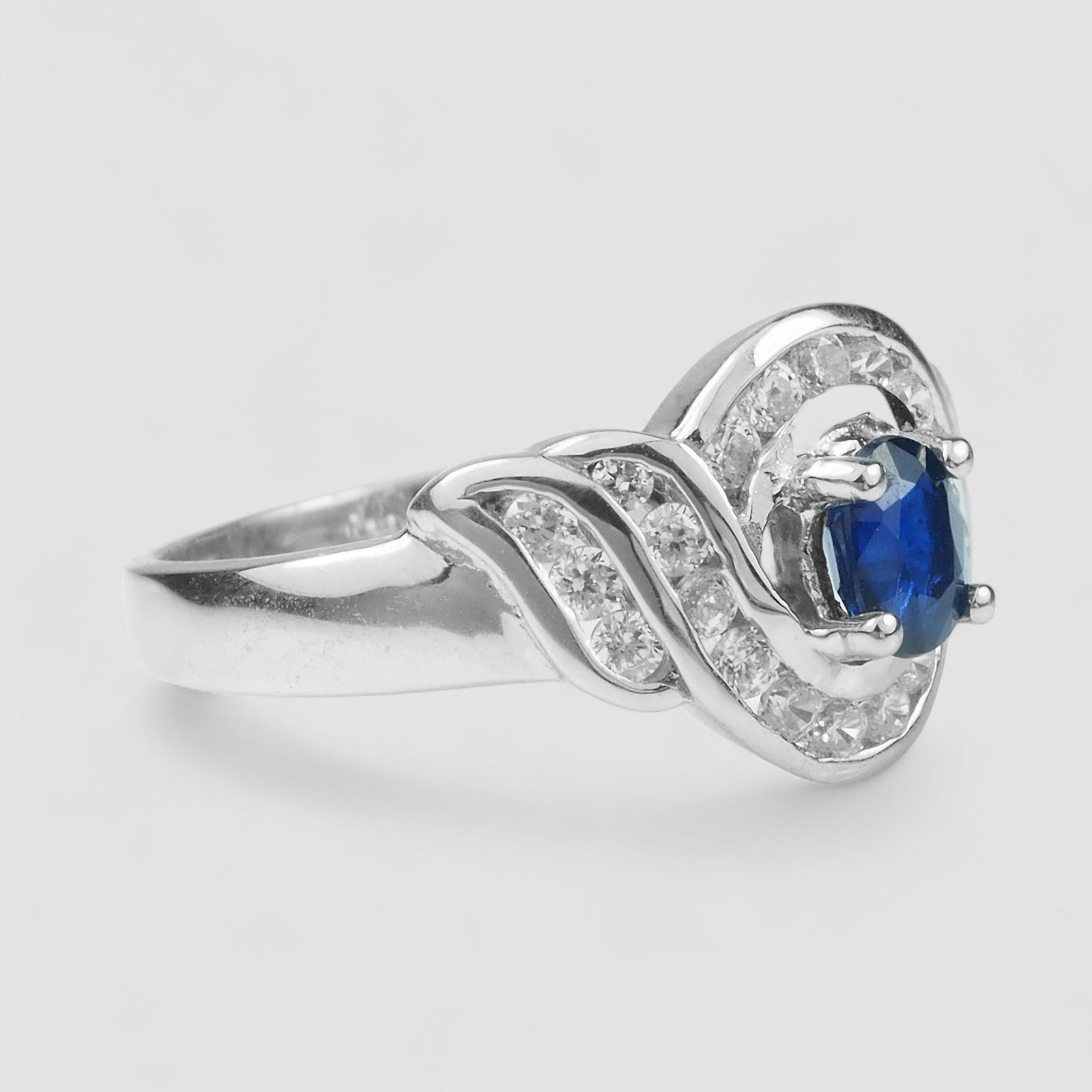 Blue Sapphire 925 Sterling Silver Halo Ring