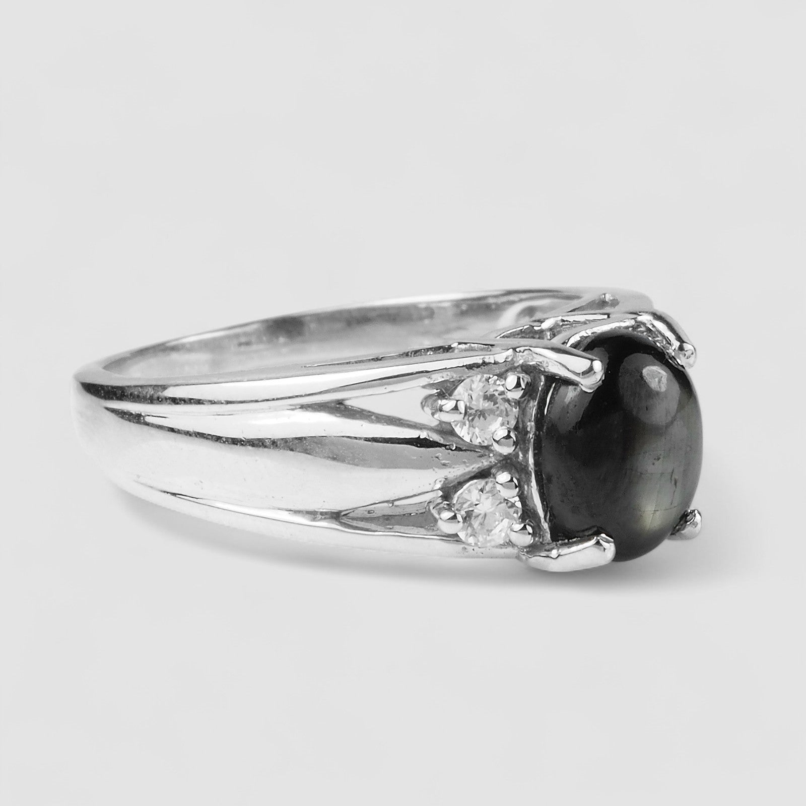 Black Star Sapphire 925 Sterling Silver Ring, Aniversary Gift, Dainty Ring, Free Resizing