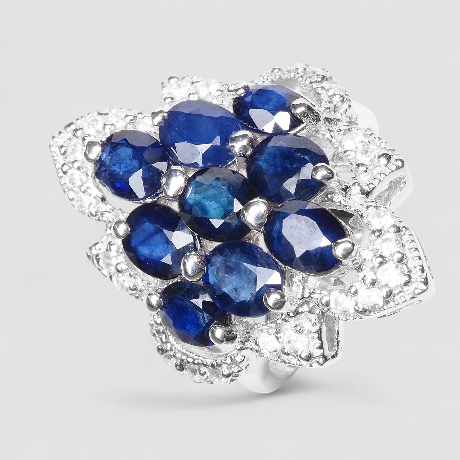Glamorous Blue Sapphire 925 Sterling Silver Ring