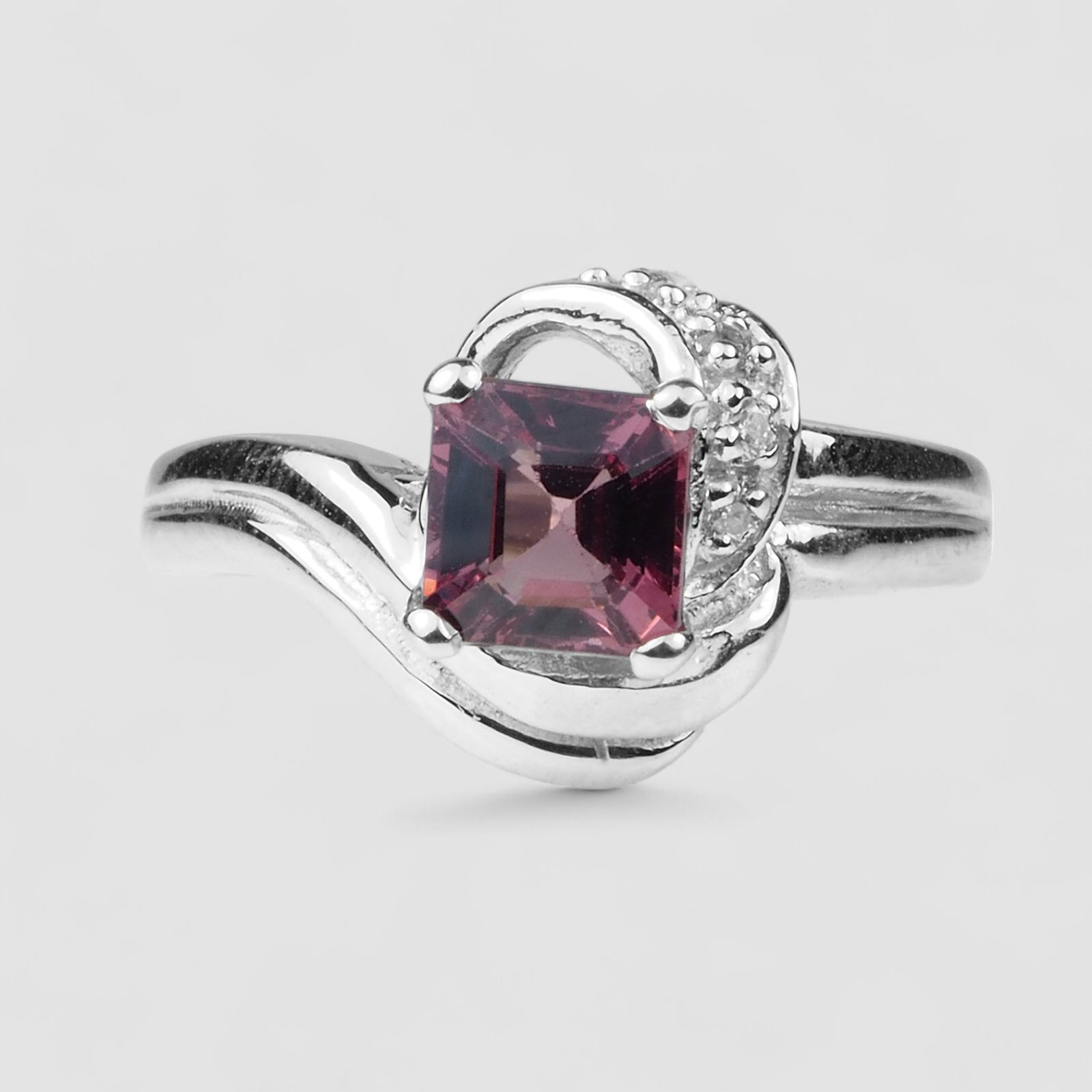 Rare Purple Rhodolite Garnet 925 Sterling Silver Ring