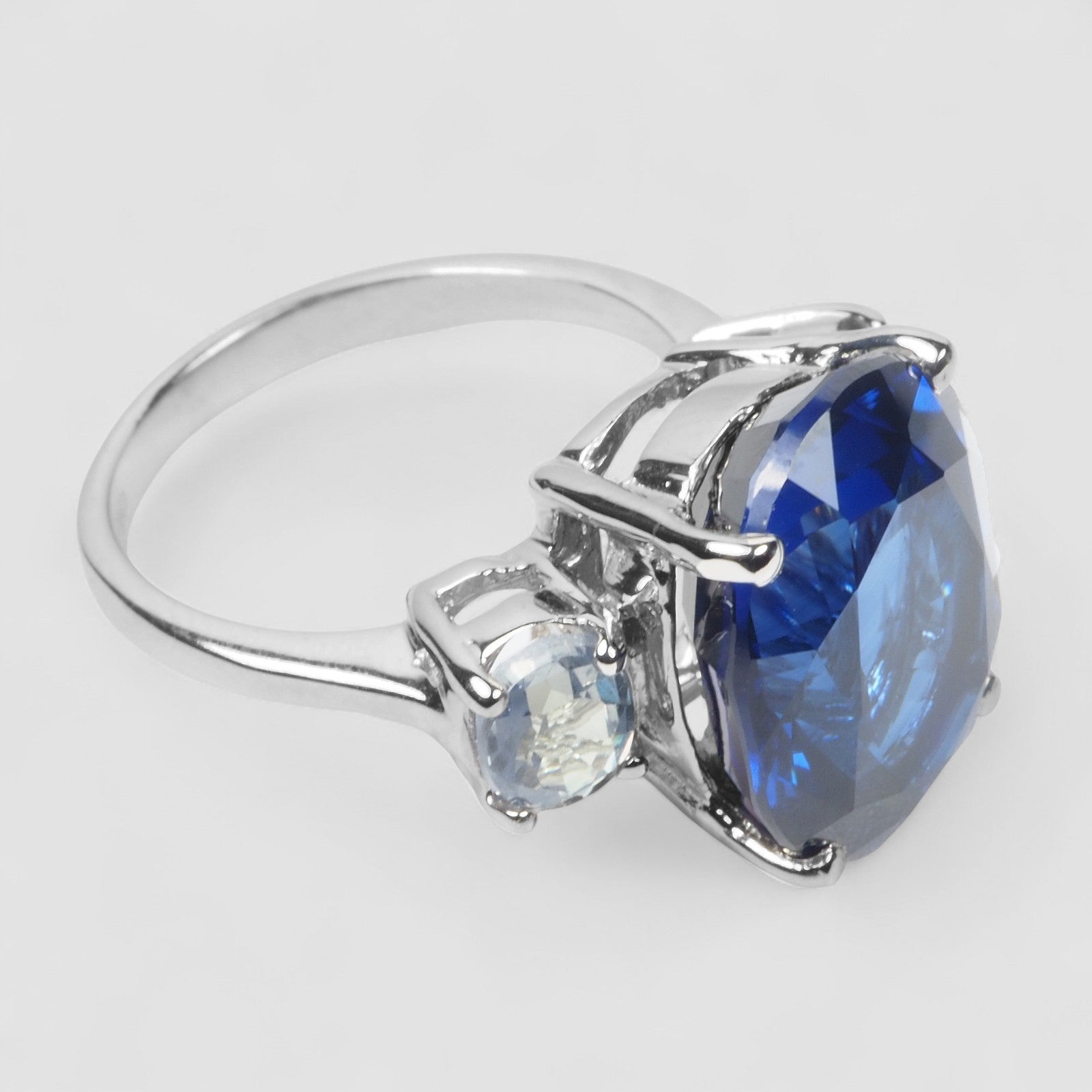 BLUE SAPPHIRE925 STERLING SILVER WHITE GOLD RING