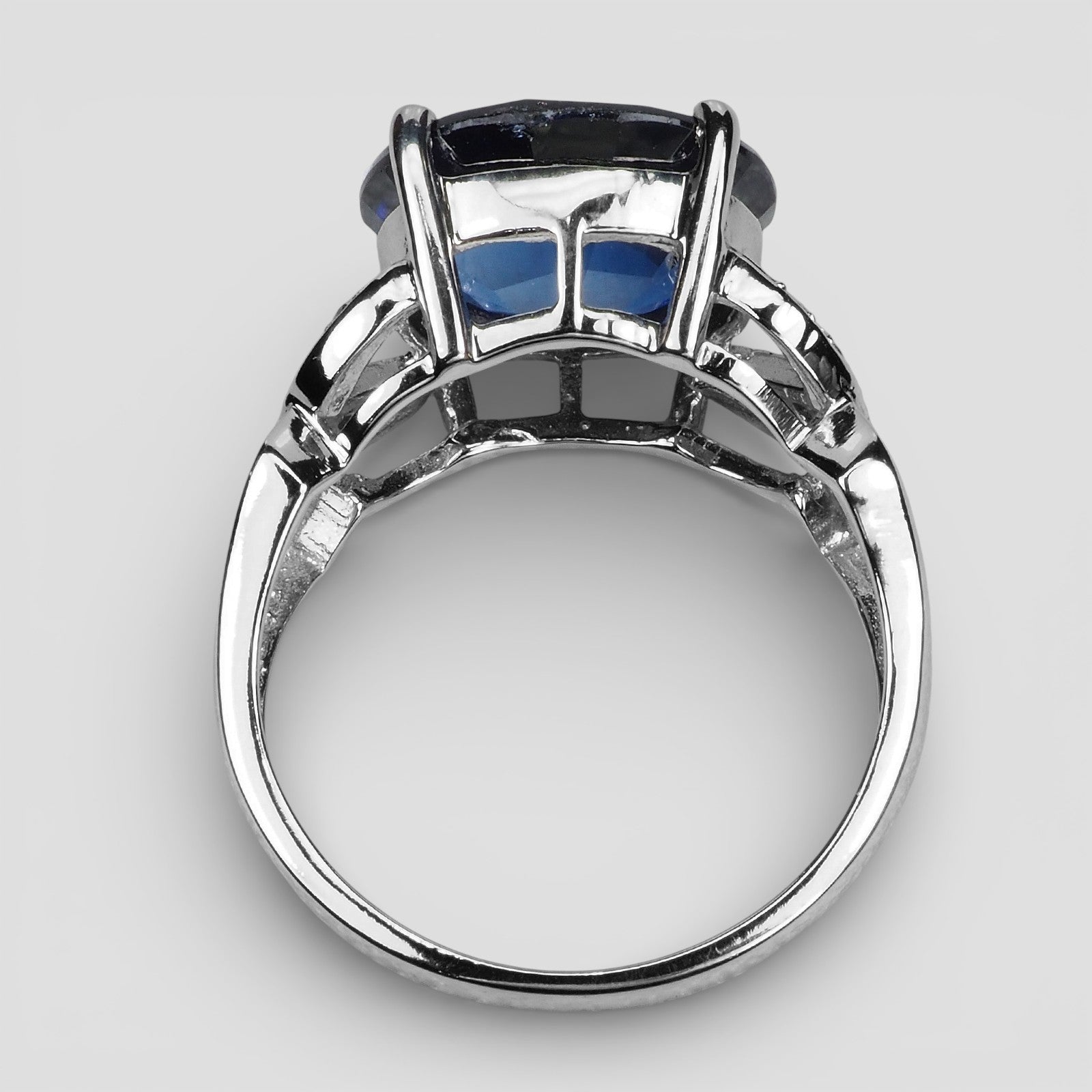 925 STERLING SILVER BLUE SAPPHIRE RING