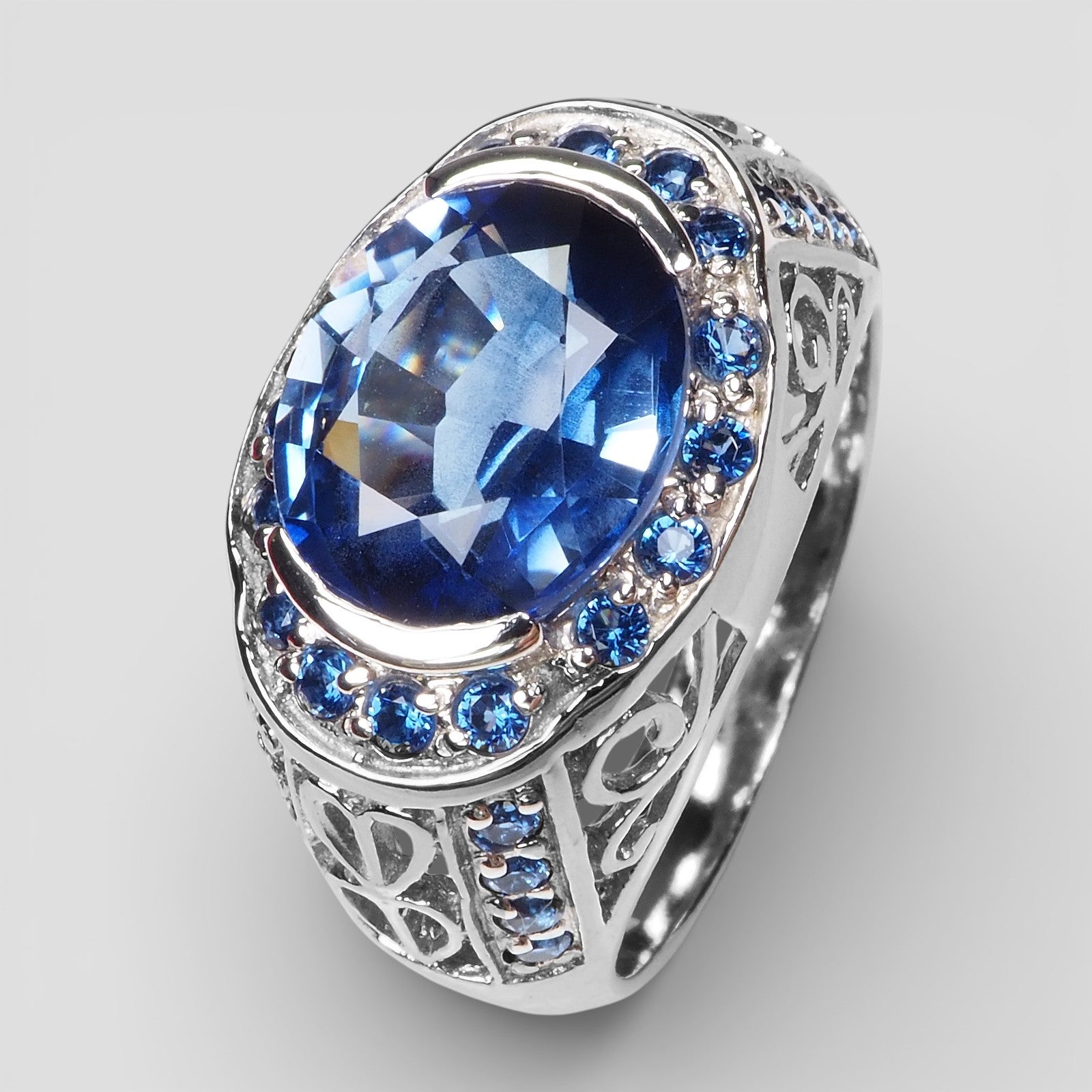 Blue Tanzanite 925 Sterling Silver Ring