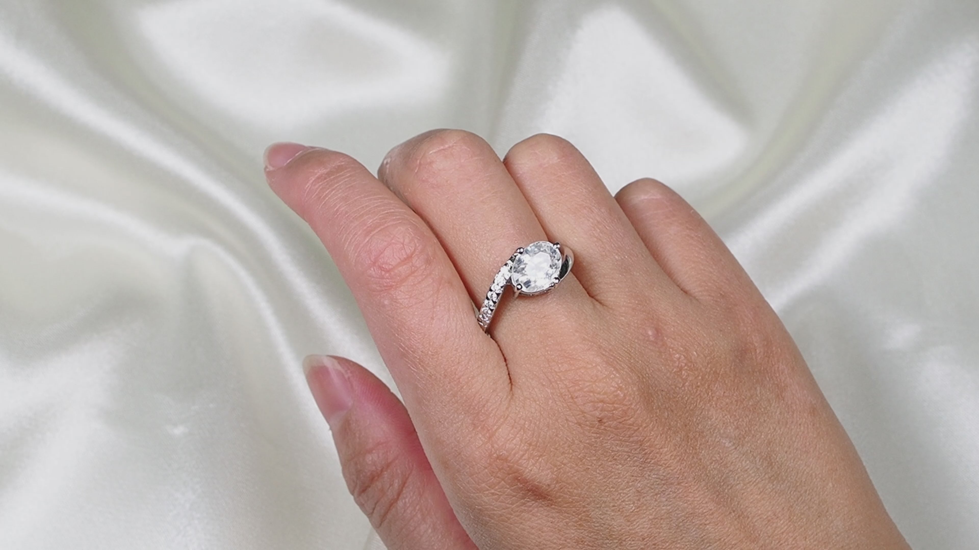 White Zircon 925 Sterling Silver Ring, Simple Everyday Ring, Free Resizing