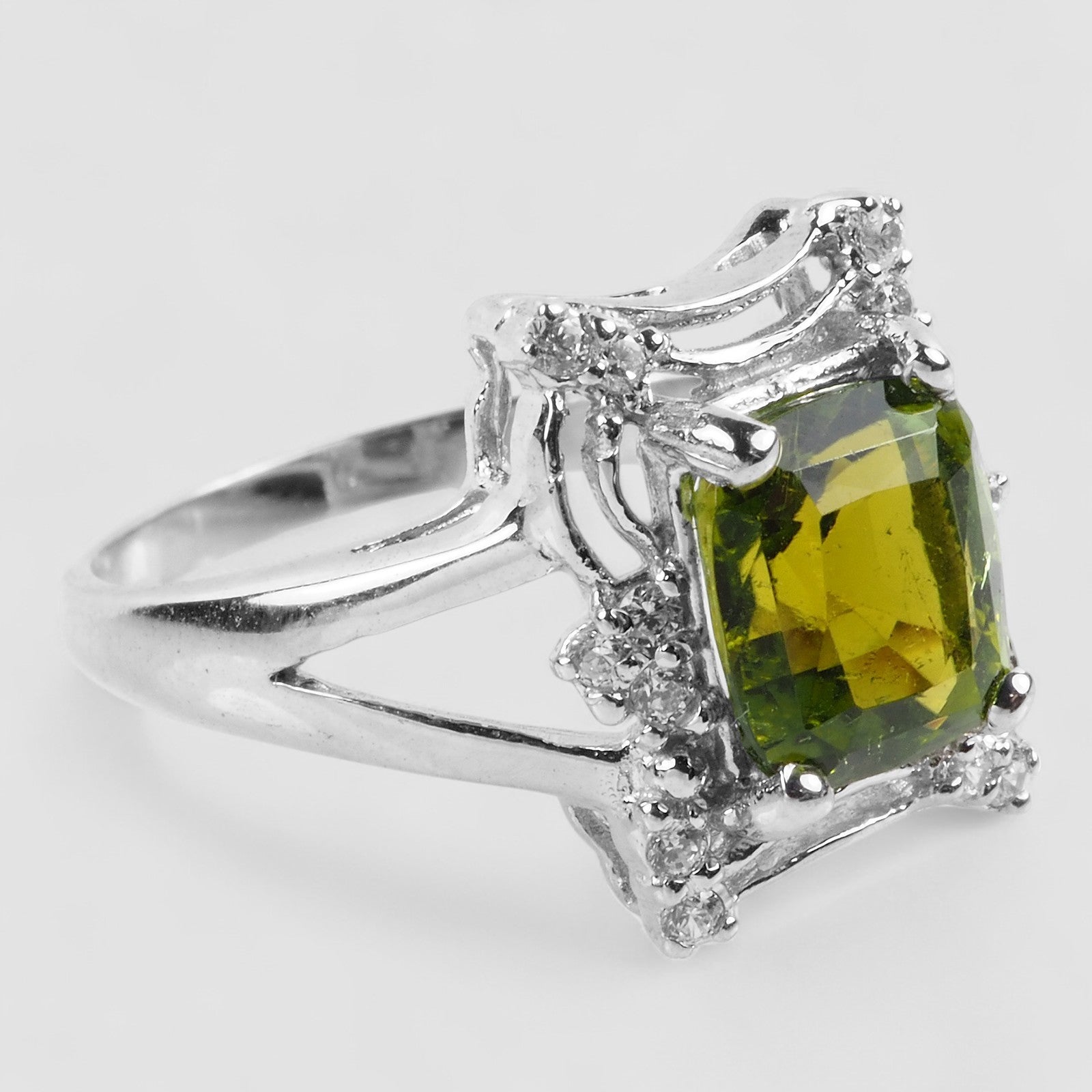 Neon Green Tourmaline 925 Sterling Silver Ring