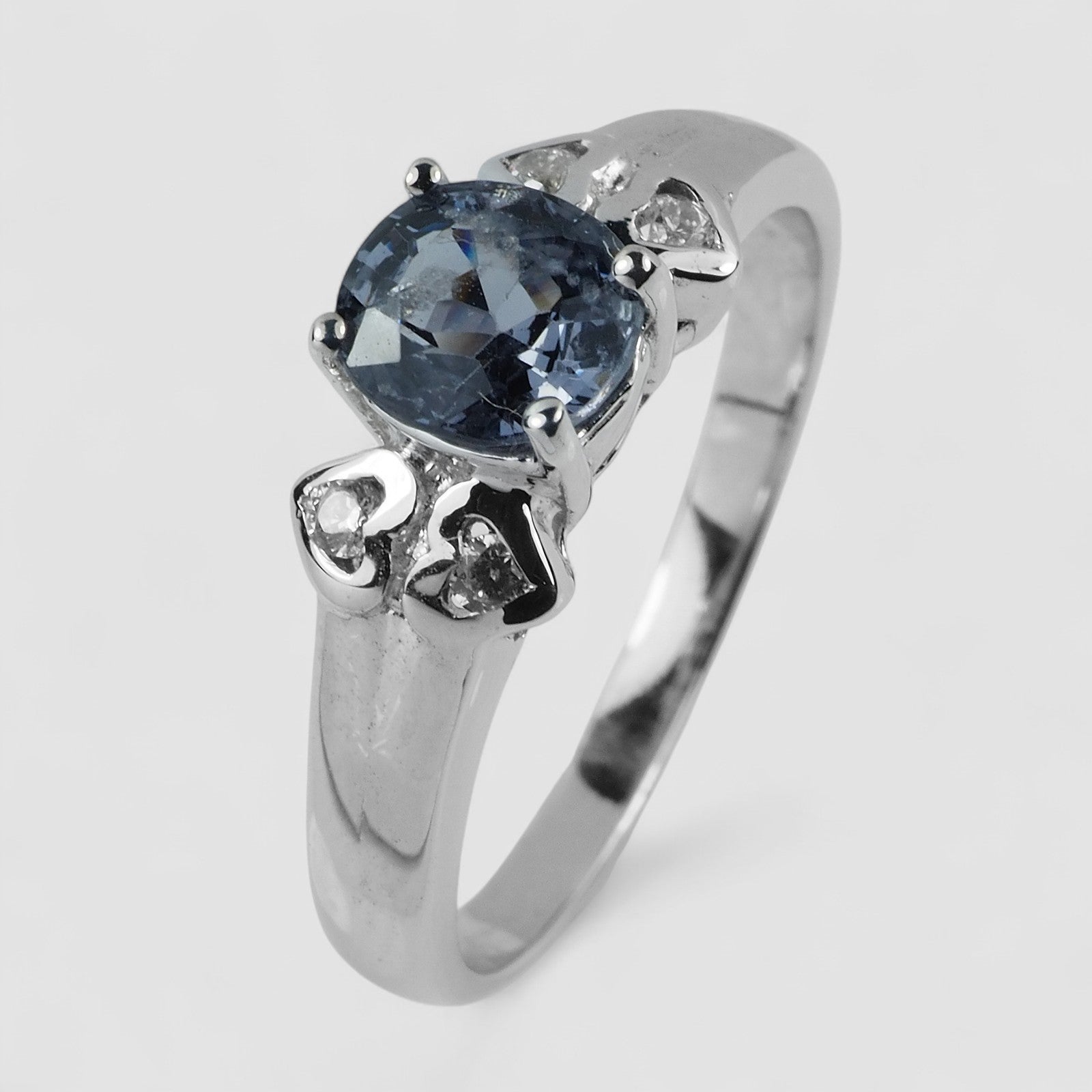925 Sterling Silver Ring Gray Spinel