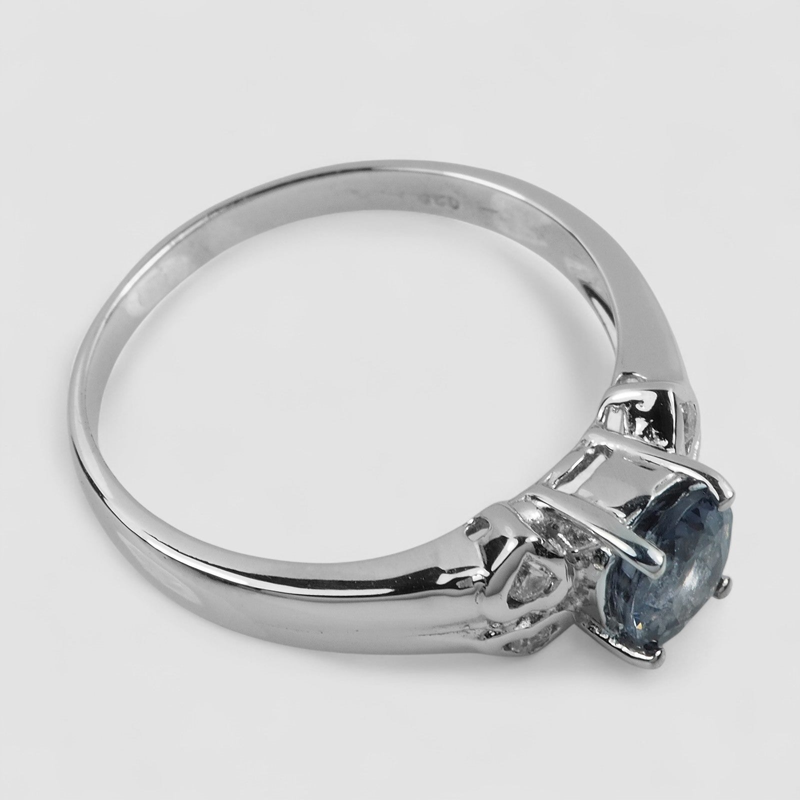 925 Sterling Silver Ring Gray Spinel