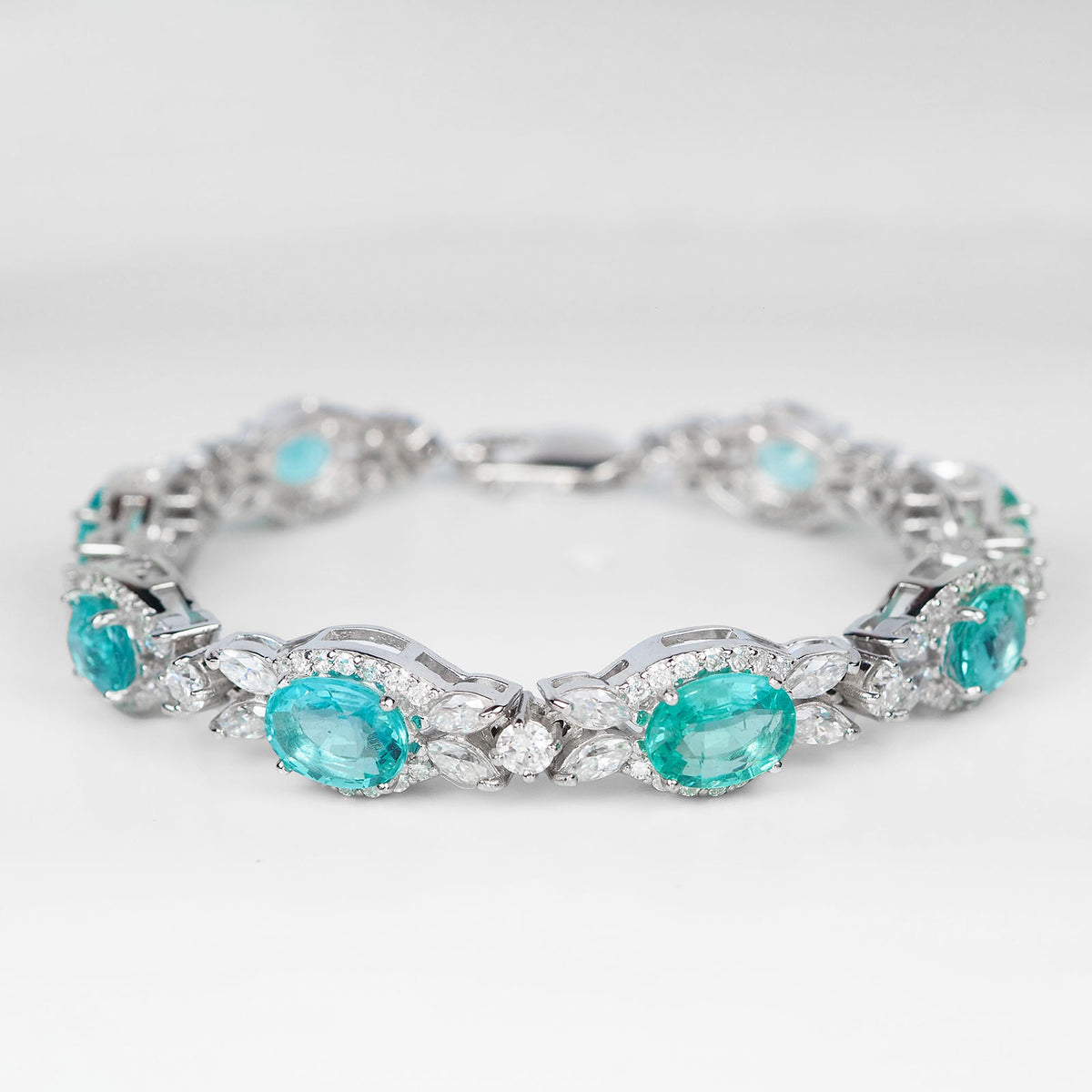 9.38Ct Natural Blue Apatite Oval & White Moissanite 925 Sterling Silver Bracelet