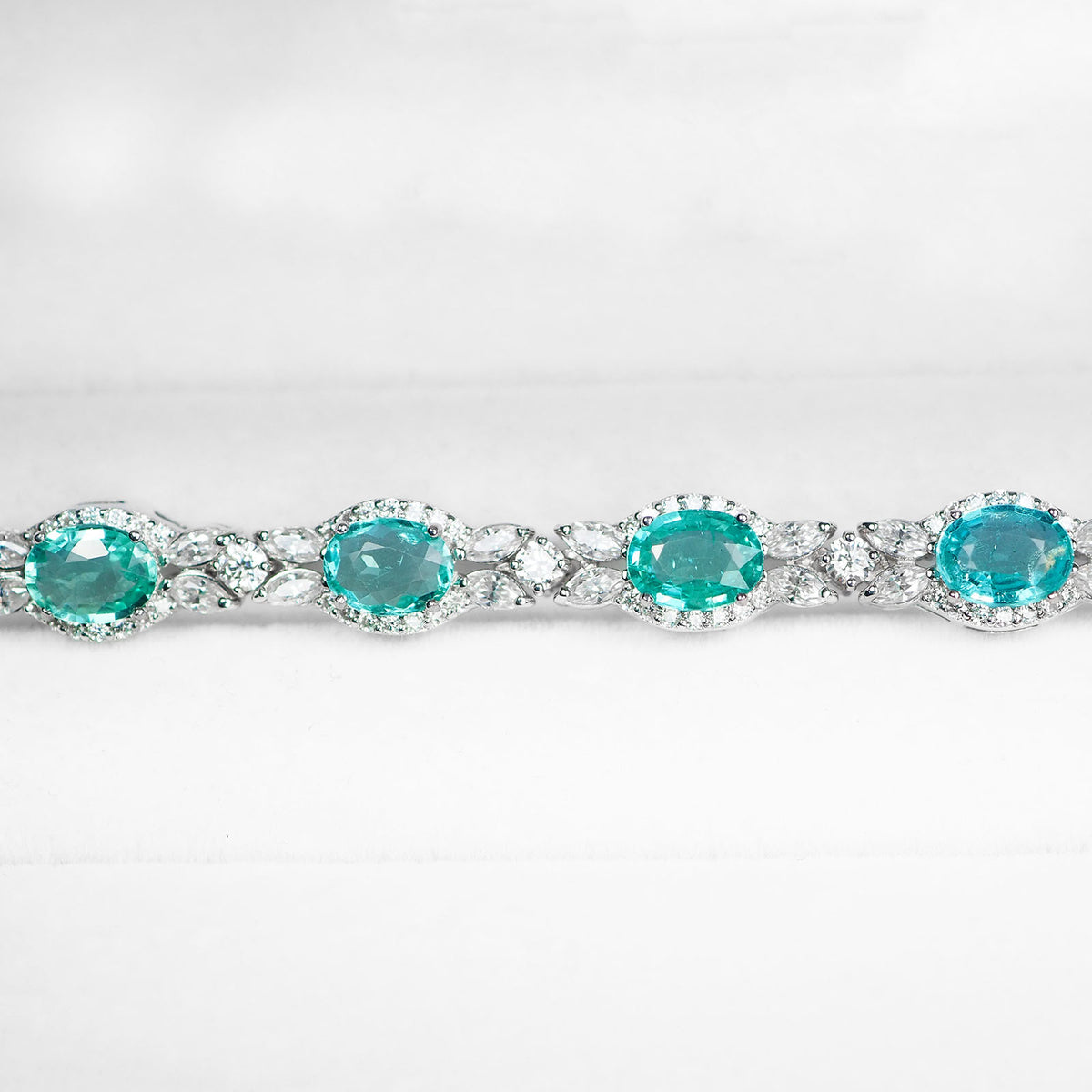 9.38Ct Natural Blue Apatite Oval & White Moissanite 925 Sterling Silver Bracelet