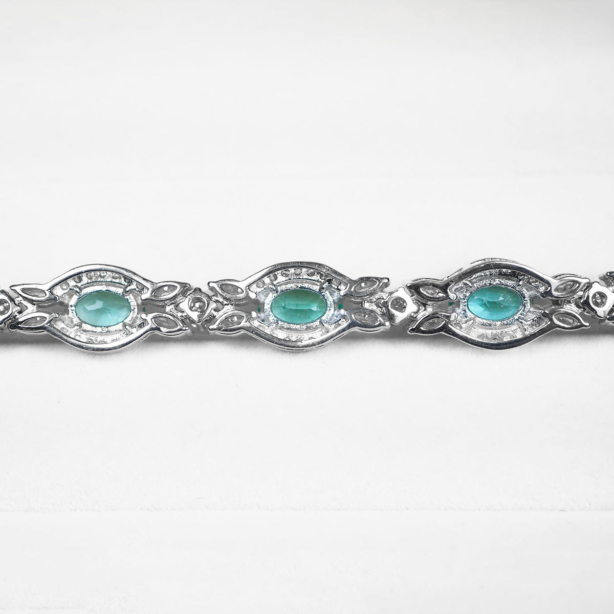9.38Ct Natural Blue Apatite Oval & White Moissanite 925 Sterling Silver Bracelet